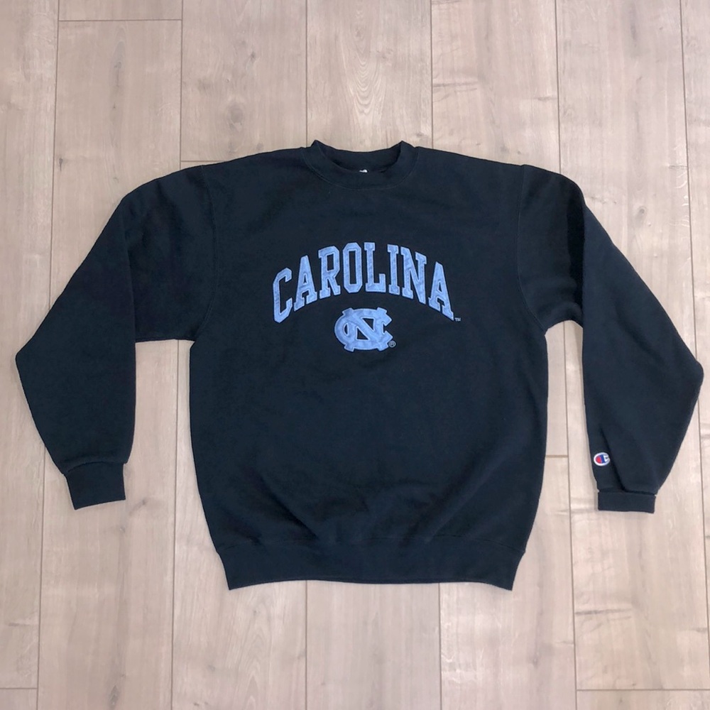 Vintage North Carolina crew neck long sleeve sweater